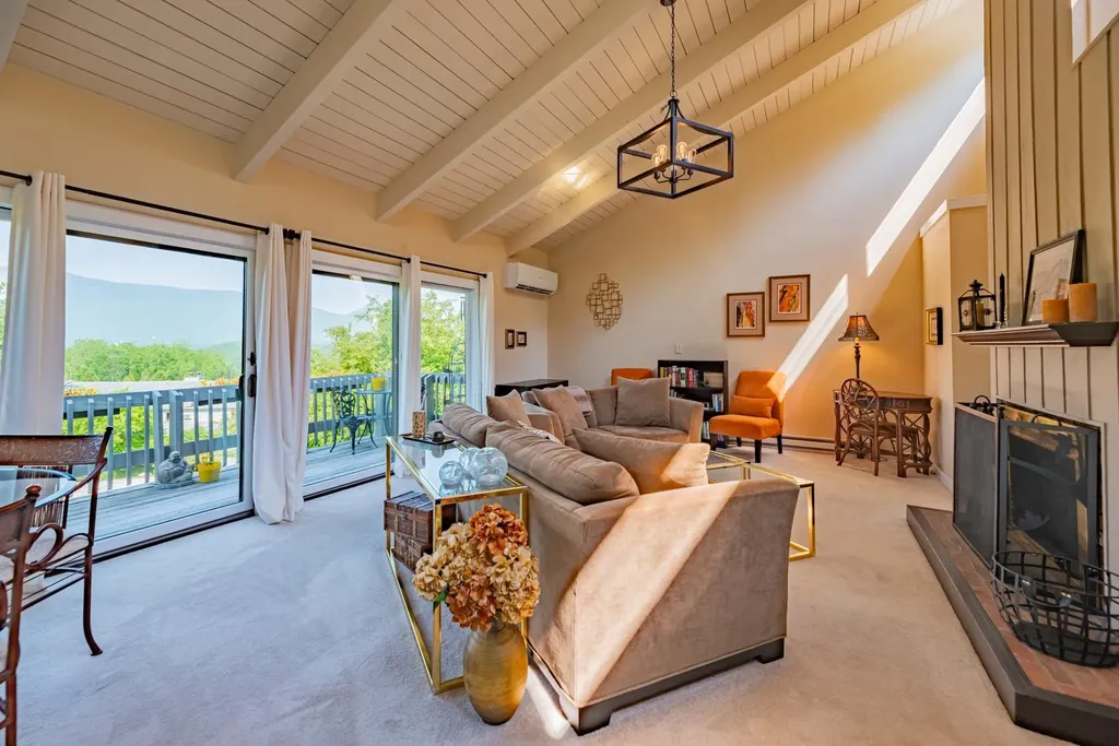 14 Vaughn Farm Road Manchester VT 05255