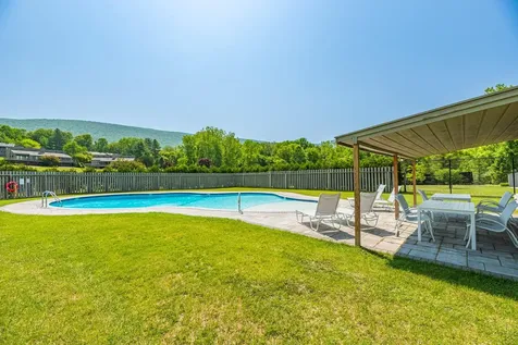 14 Vaughn Farm Road Manchester VT 05255