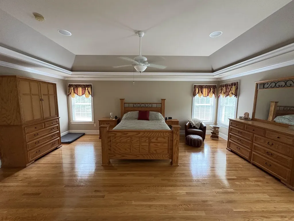 31 Emerson Lane Hollis NH 03049