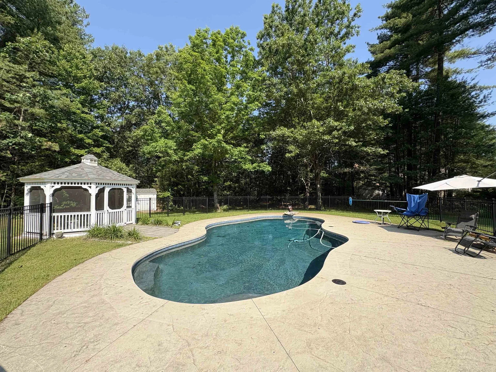 31 Emerson Lane Hollis NH 03049