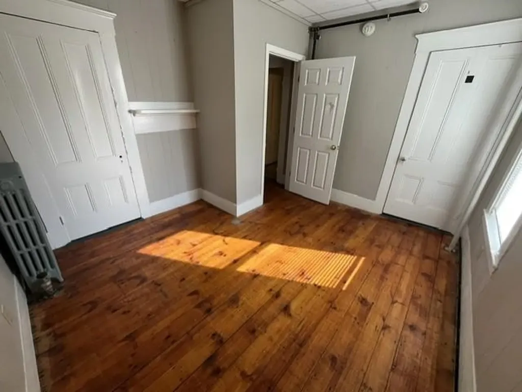 96 Broadway Dover NH 03820