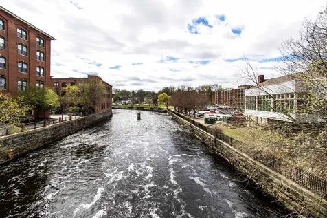 96 Broadway Dover NH 03820