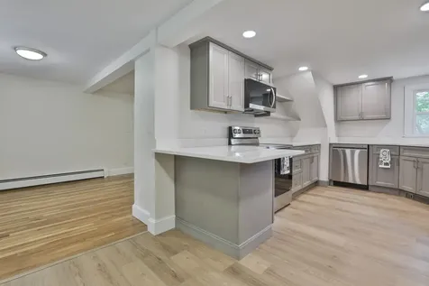20 Morse Avenue Nashua NH 03060