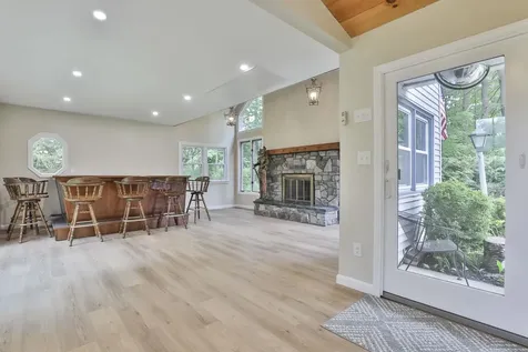 20 Morse Avenue Nashua NH 03060