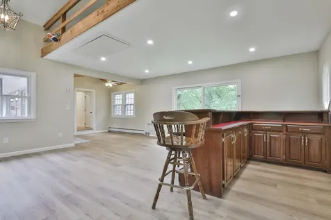 20 Morse Avenue Nashua NH 03060