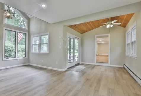 20 Morse Avenue Nashua NH 03060