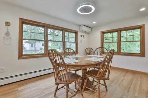 20 Morse Avenue Nashua NH 03060