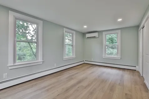 20 Morse Avenue Nashua NH 03060