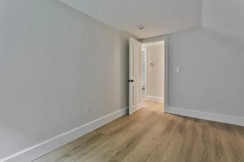 20 Morse Avenue Nashua NH 03060