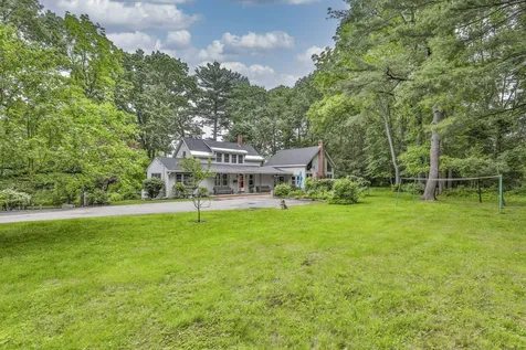 20 Morse Avenue Nashua NH 03060