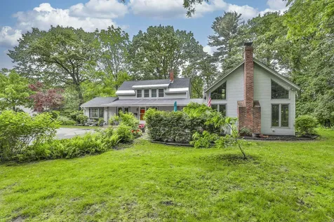 20 Morse Avenue Nashua NH 03060