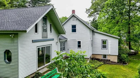 20 Morse Avenue Nashua NH 03060