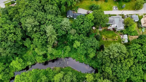 20 Morse Avenue Nashua NH 03060