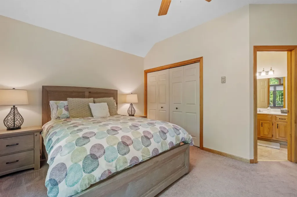 16 Riverfront Drive Woodstock NH 03262