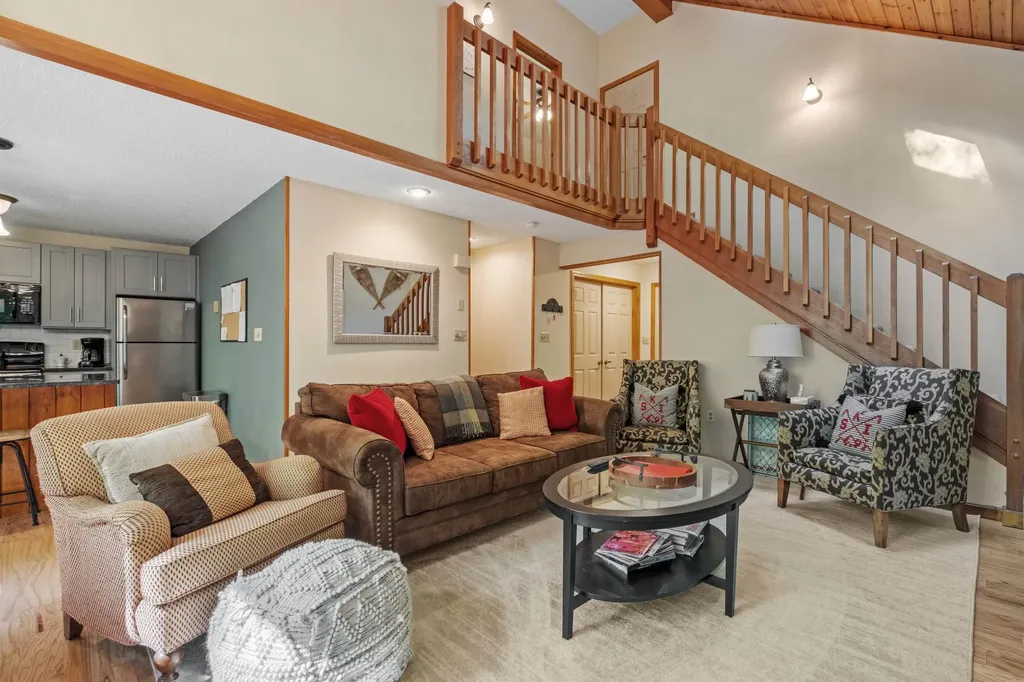 16 Riverfront Drive Woodstock NH 03262