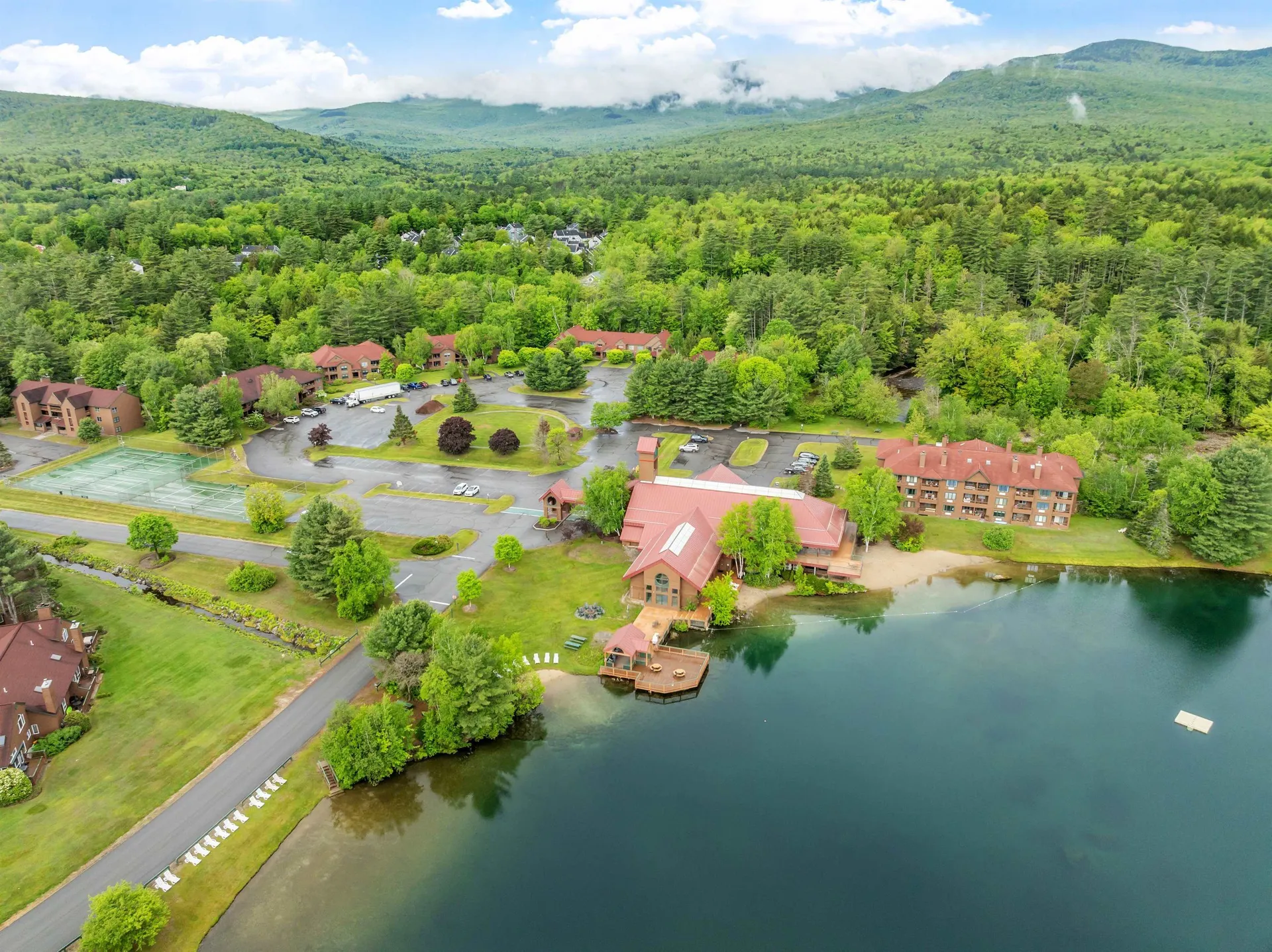 16 Riverfront Drive Woodstock NH 03262