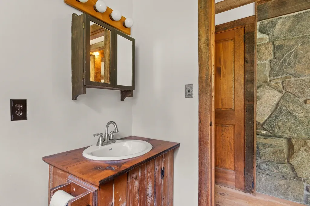 403 Horseshoe Way Woodstock VT 05071