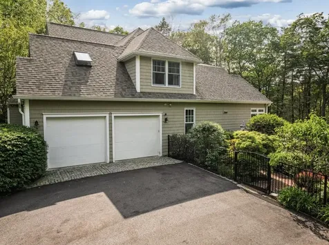 20 Doe Drive Eliot ME 03903