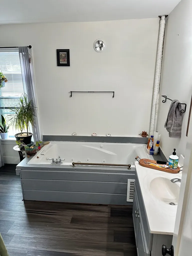 12 Brodeur Street Concord NH 03303