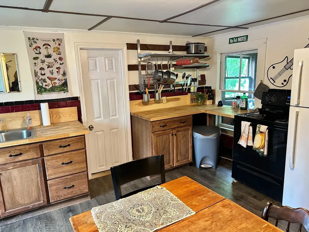 12 Brodeur Street Concord NH 03303