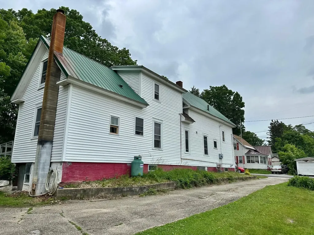 12 Brodeur Street Concord NH 03303