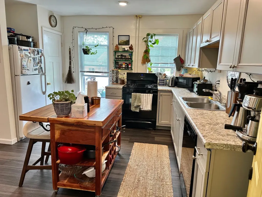 12 Brodeur Street Concord NH 03303