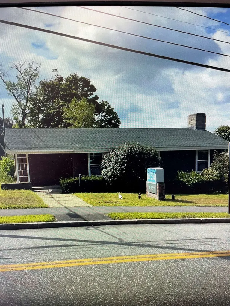 26 W. Webster Street Manchester NH 03104
