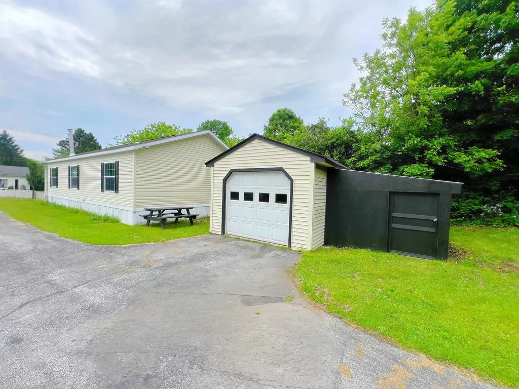 93 Jackson Avenue Rutland City VT 05701