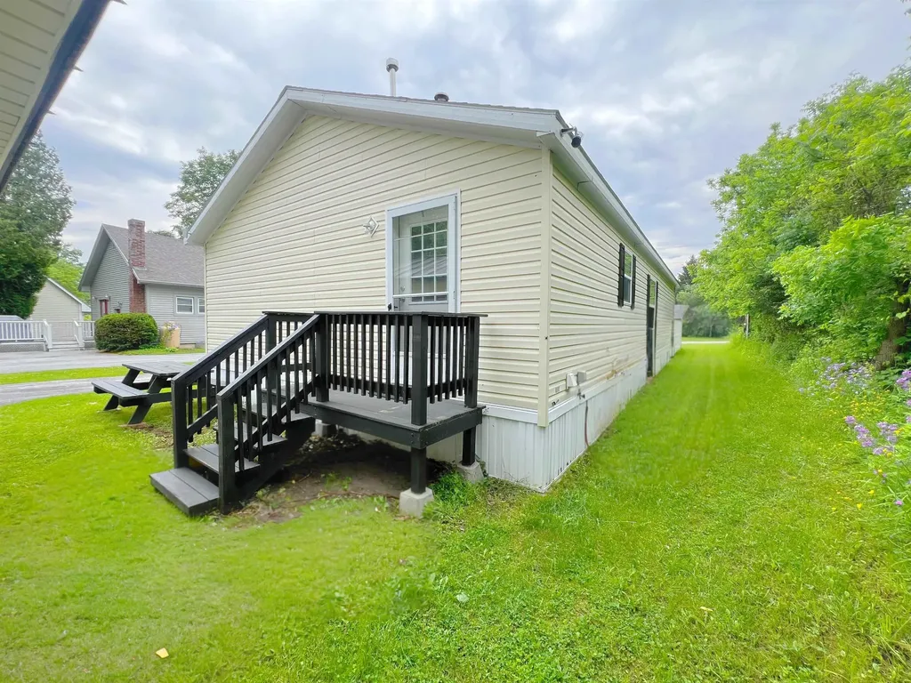 93 Jackson Avenue Rutland City VT 05701