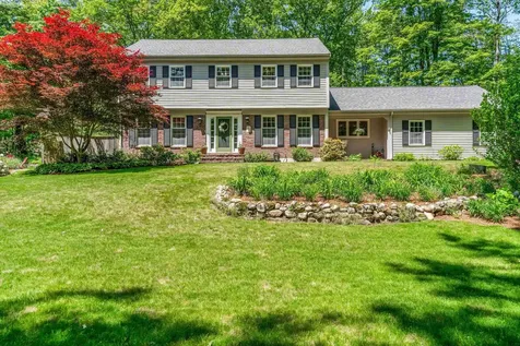 10 Buttonwood Road Bedford NH 03110