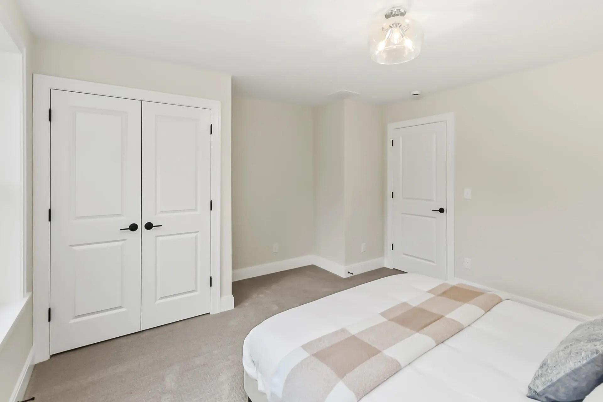 6 Boyd Road Portsmouth NH 03801