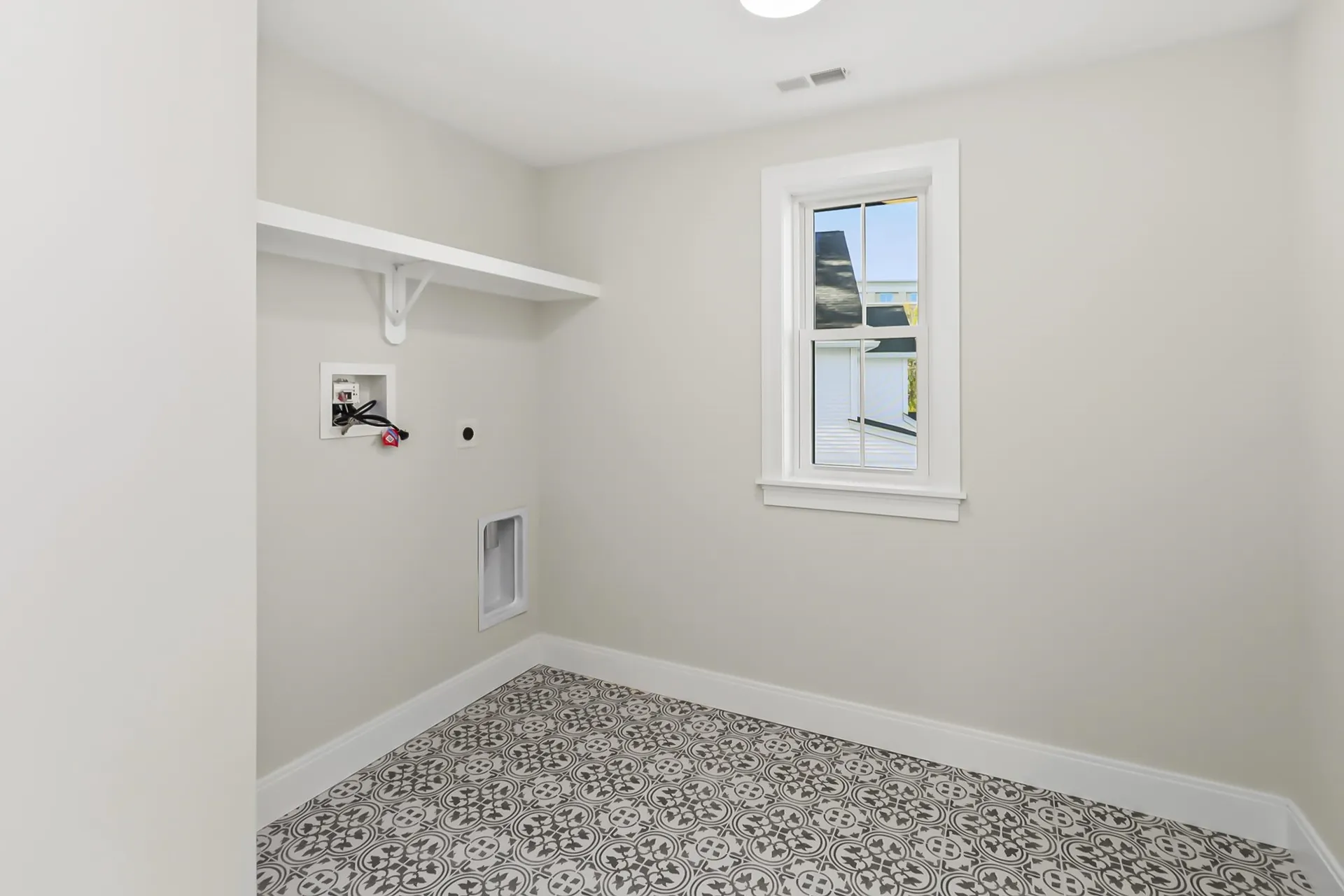 6 Boyd Road Portsmouth NH 03801