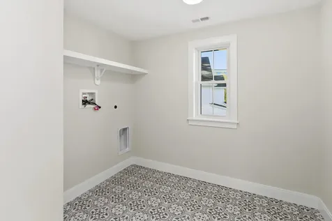 6 Boyd Road Portsmouth NH 03801