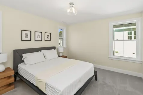 6 Boyd Road Portsmouth NH 03801