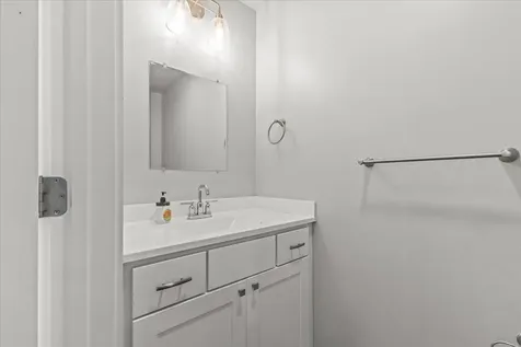24 Wilsons End Place Essex VT 05452