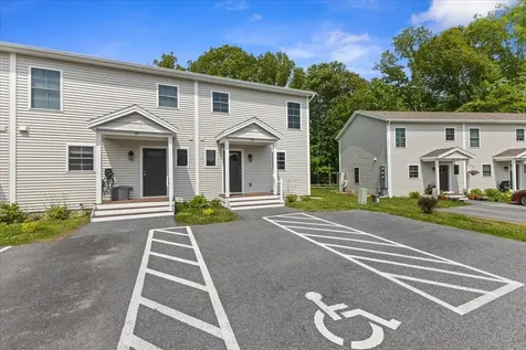 24 Wilsons End Place Essex VT 05452