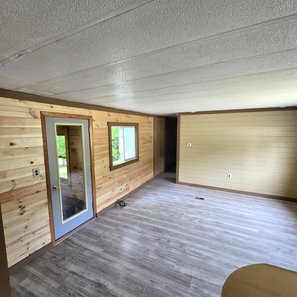 30 Players Lane Lyndon VT 05851