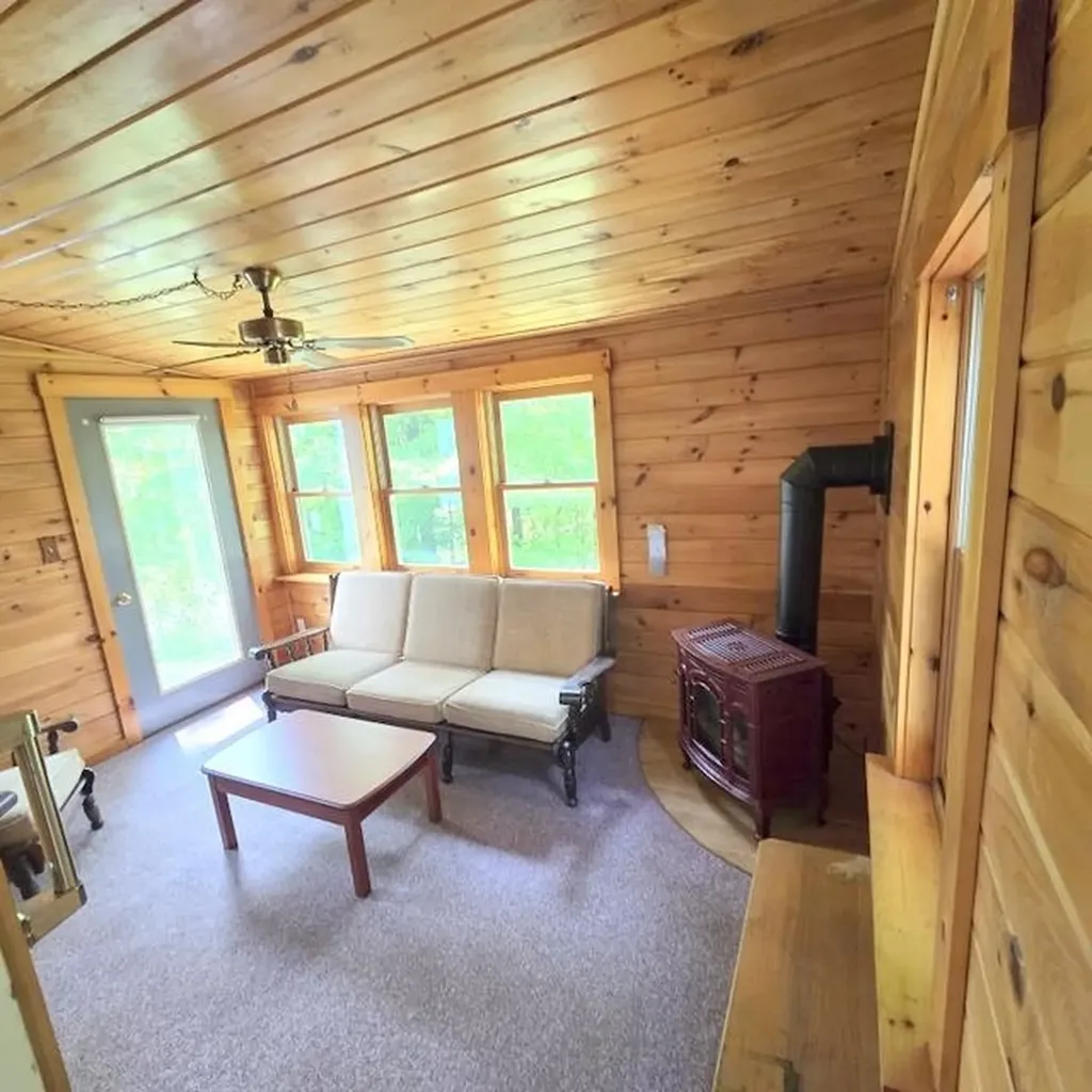 30 Players Lane Lyndon VT 05851