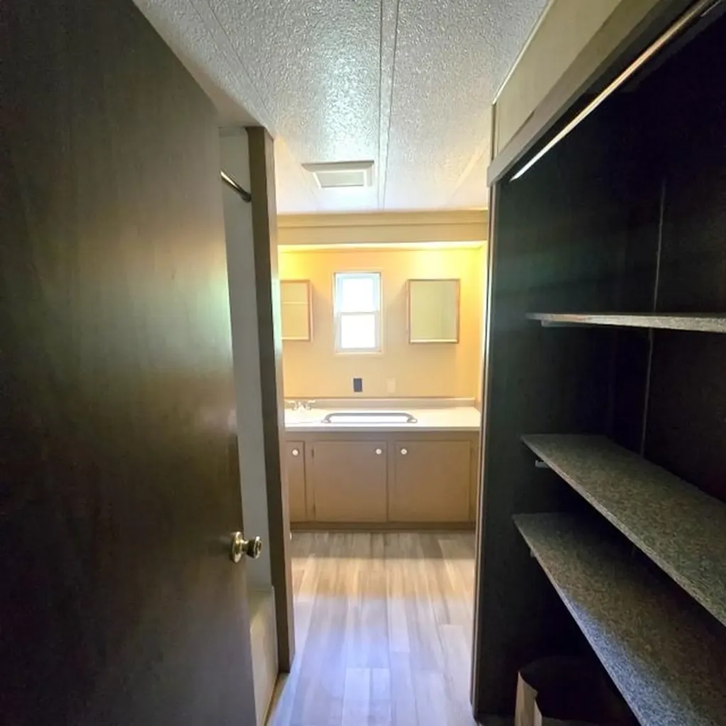 30 Players Lane Lyndon VT 05851