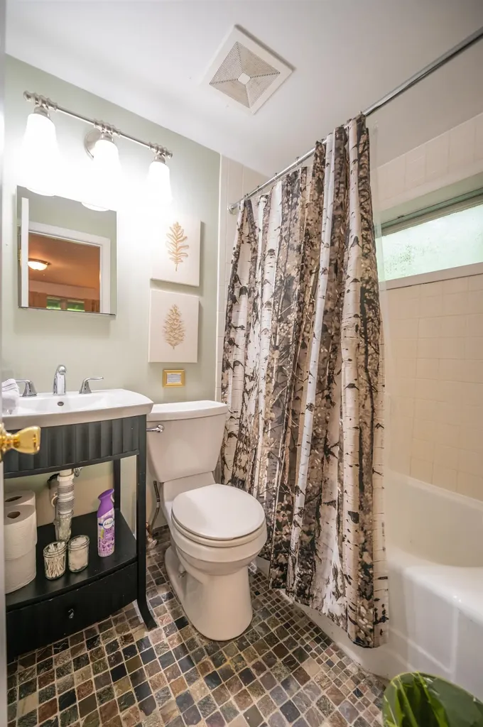 28 Country Club Road Dover VT 05356