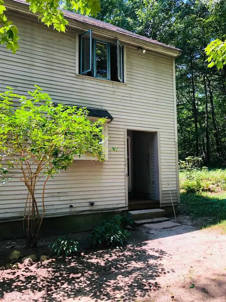 78 Dale Street Wilton NH 03086