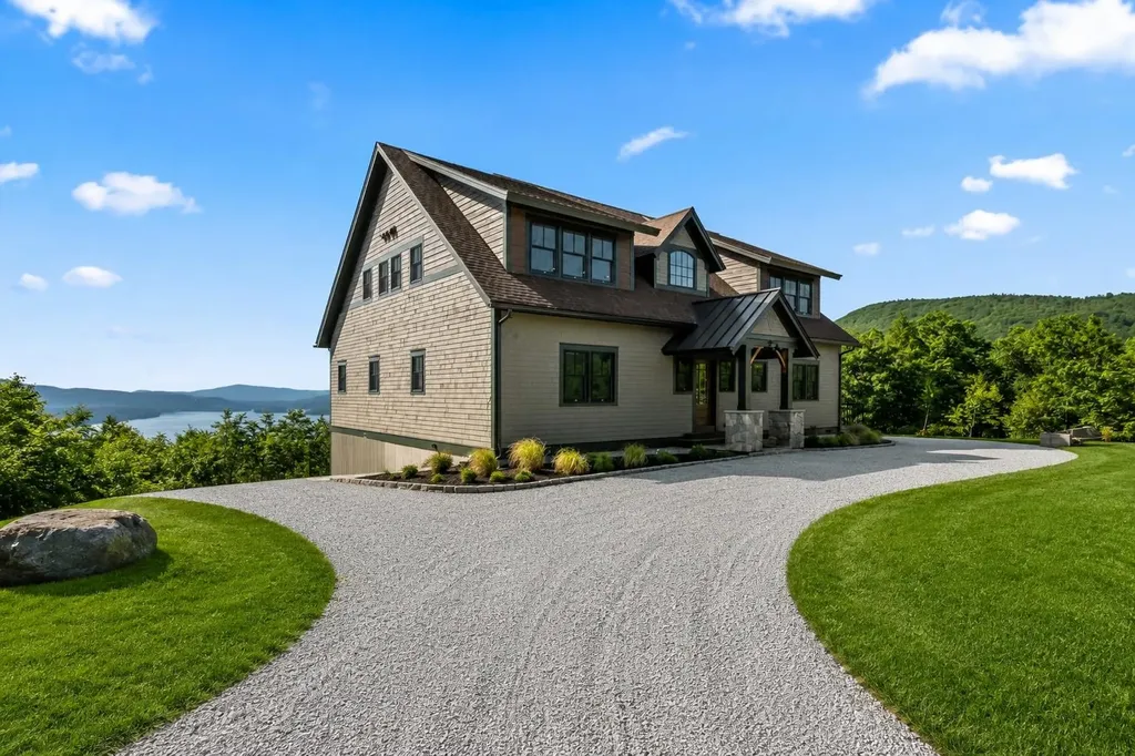 4 Skyline Drive Hebron NH 03241