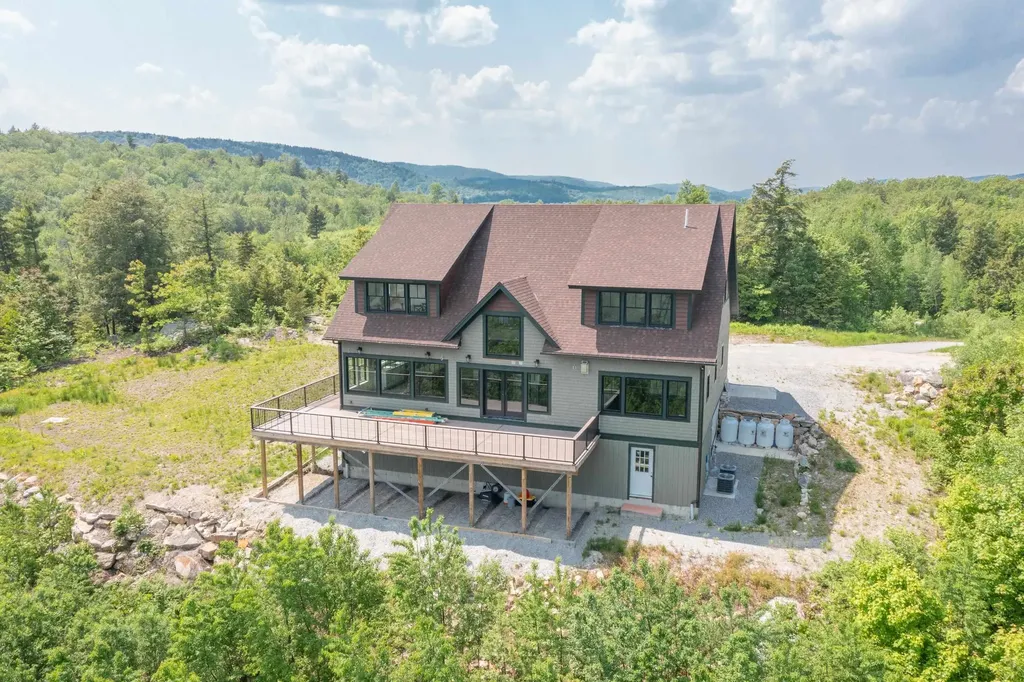 4 Skyline Drive Hebron NH 03241