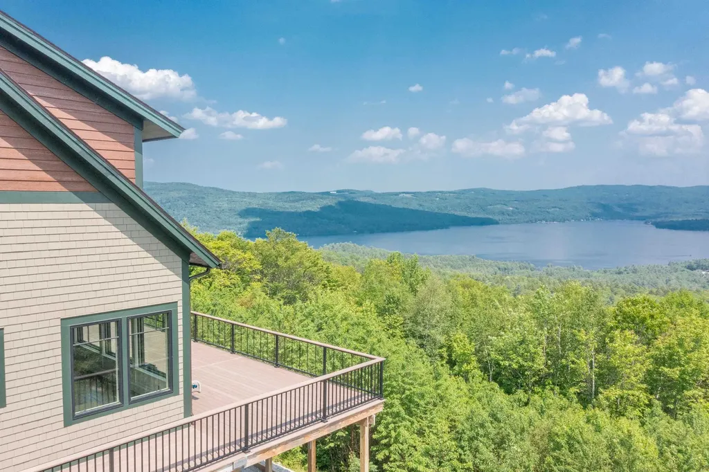 4 Skyline Drive Hebron NH 03241