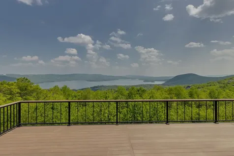 4 Skyline Drive Hebron NH 03241