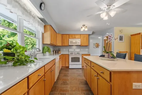 188 Cody Street Manchester NH 03109