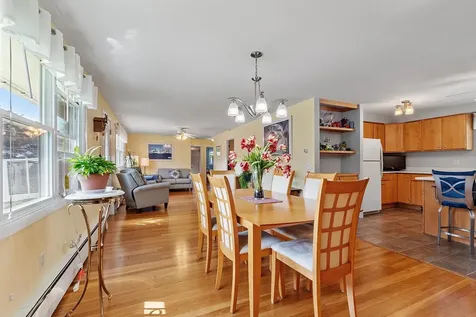 188 Cody Street Manchester NH 03109