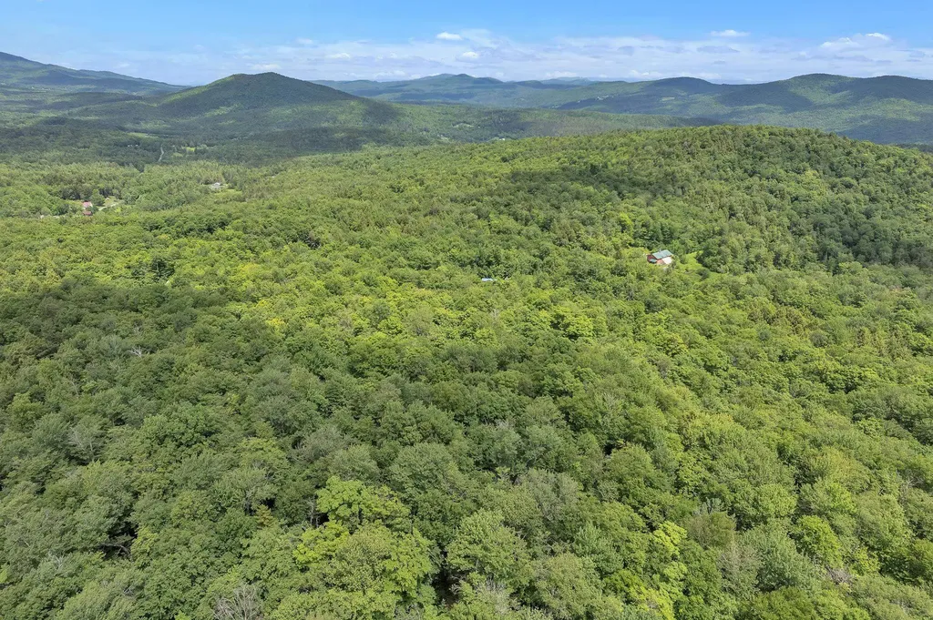 00 Frank's Way Middlesex VT 05602