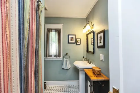 48 North Adams Street Manchester NH 03104