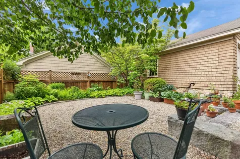 48 North Adams Street Manchester NH 03104